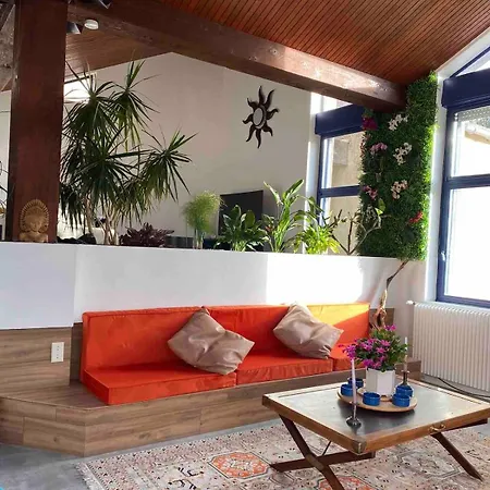 Dans Maison D 'architect * Latronquière